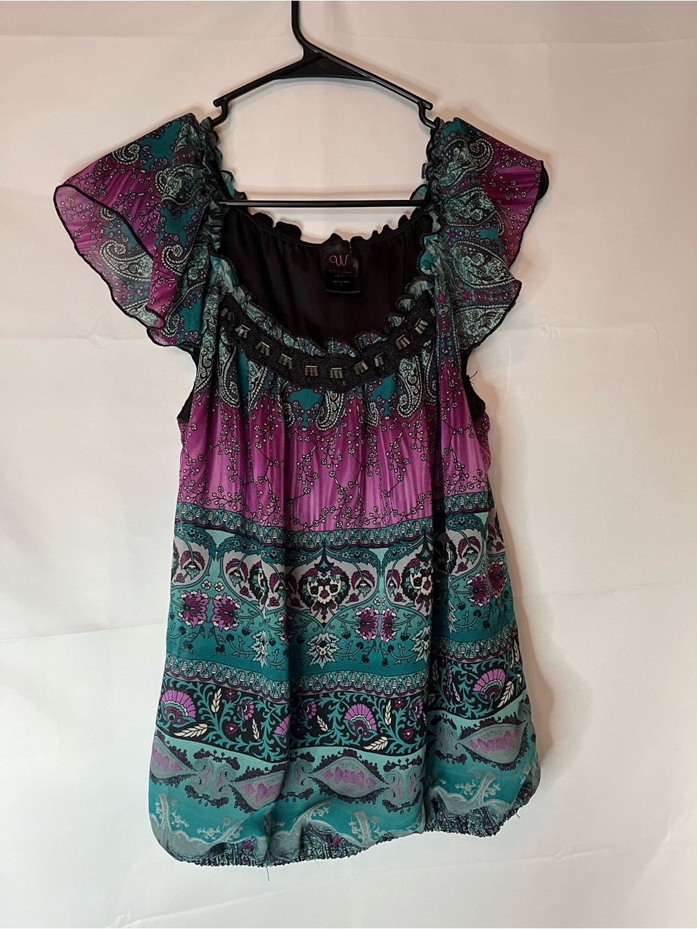 Wrapper Paisley Flutter-Sleeve Scoop Neck Top in Teal & Purple